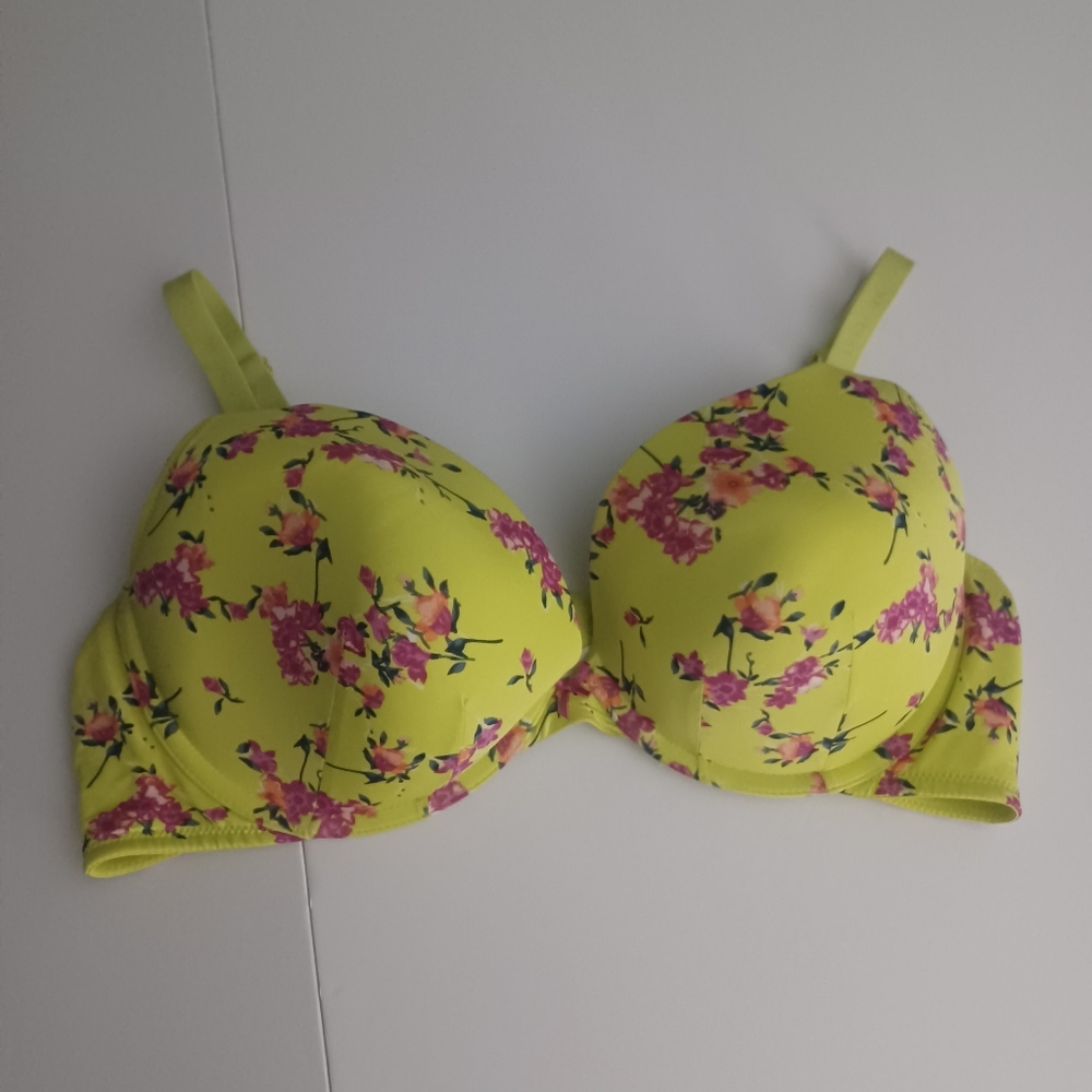 Cacique Yellow Floral Underwire Bra Sz 44C
